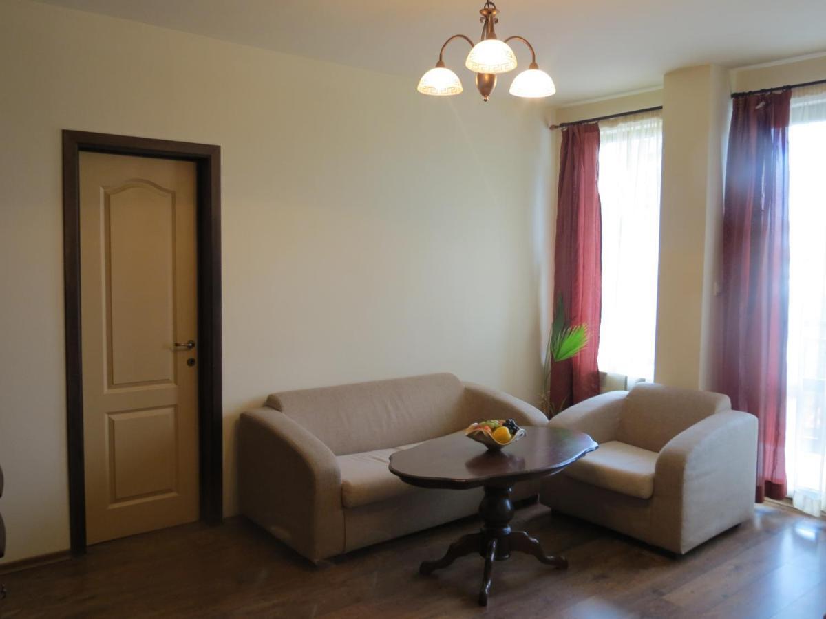 & Mountain Romance Guest house